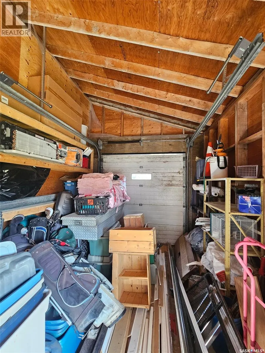 231 4th STREET
