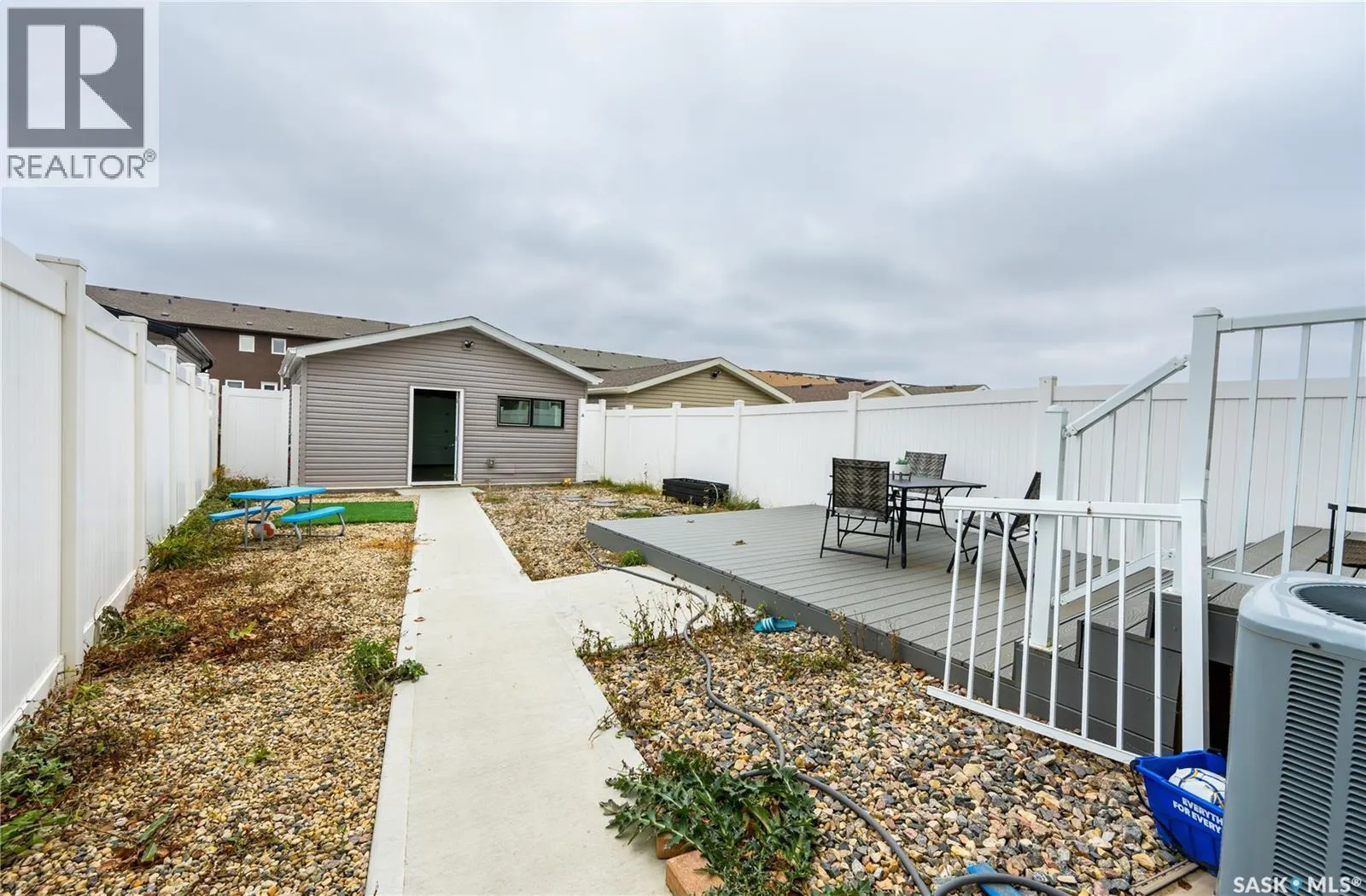 5656 TUTOR WAY