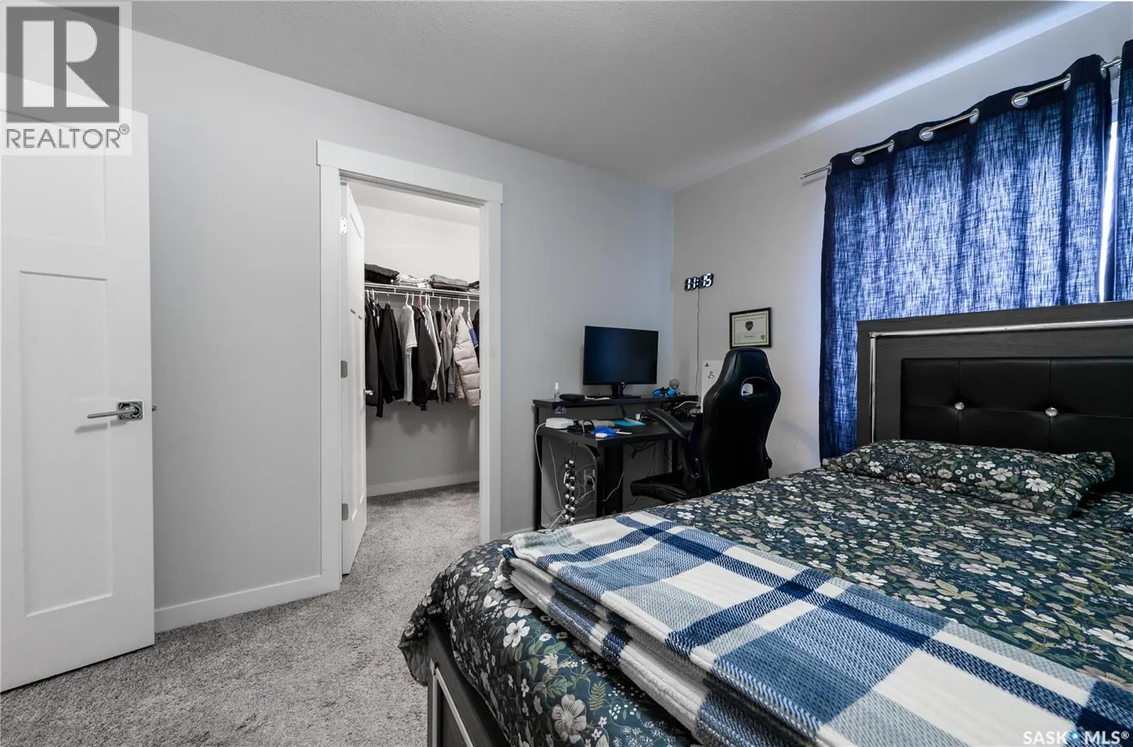 5656 TUTOR WAY