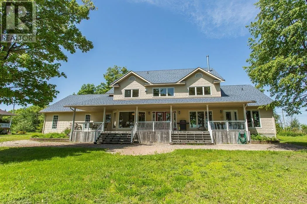 21 Lighthouse Point DR