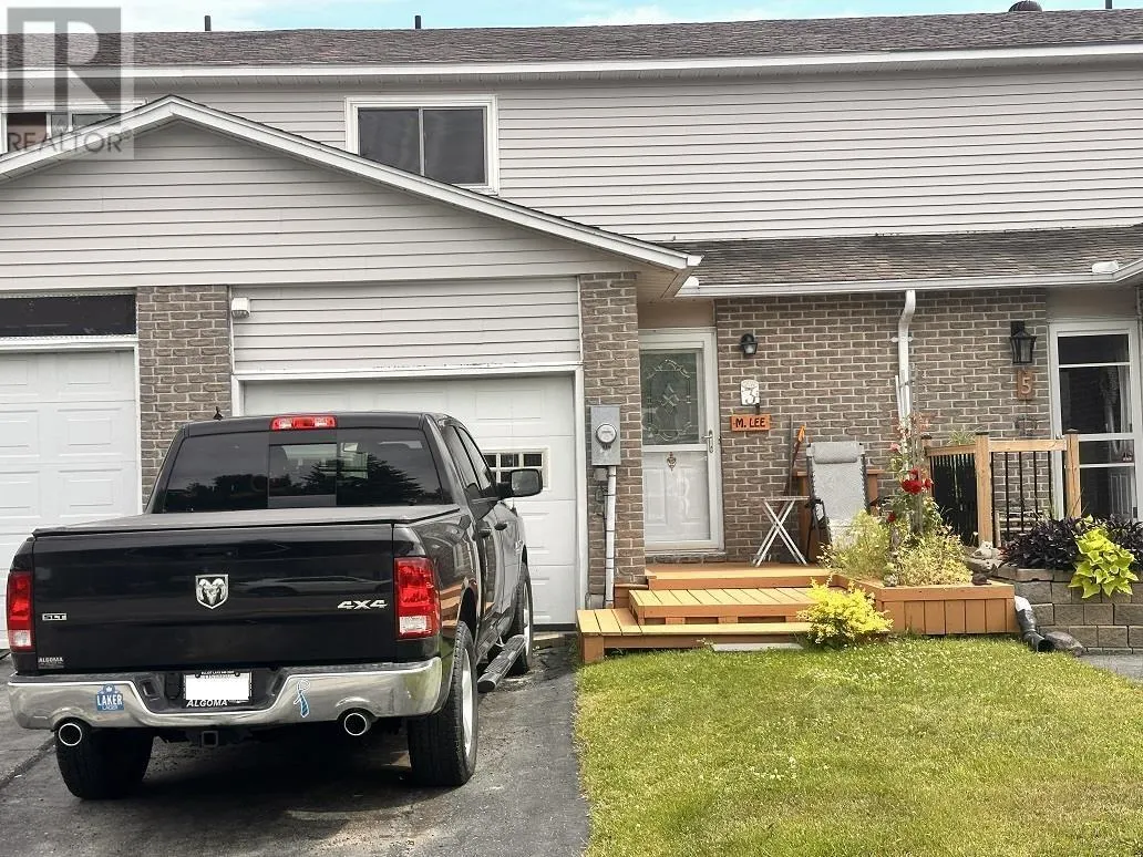 3 Farrell CRES