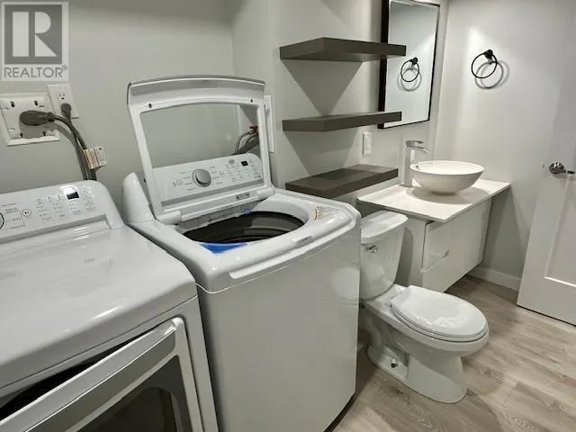 44 Farrell CRES