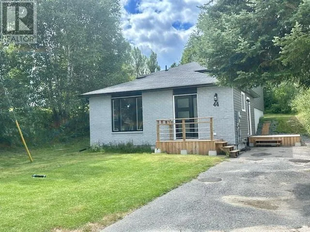 44 Farrell CRES