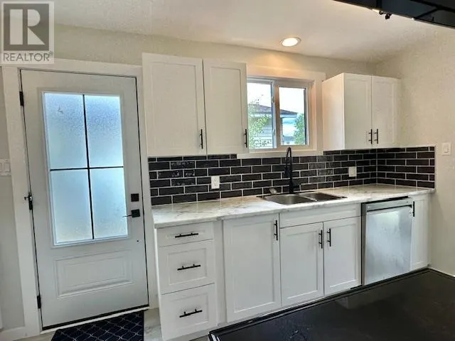 44 Farrell CRES