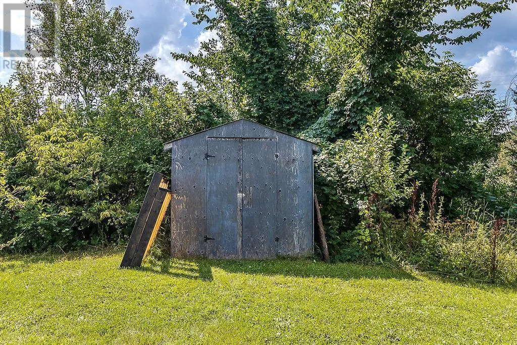 50 Fairview AVE