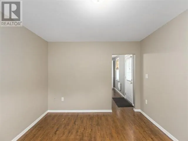 338 Third AVE