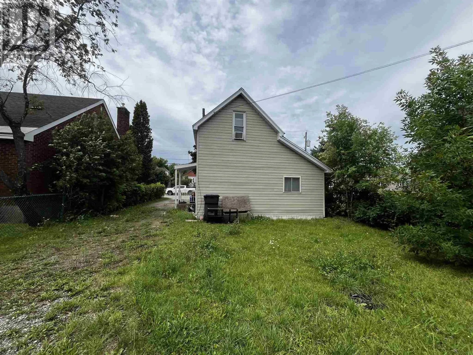 338 Third AVE