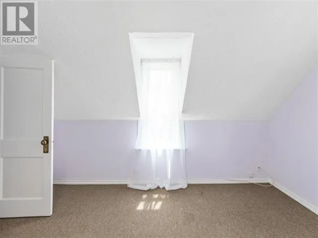 338 Third AVE