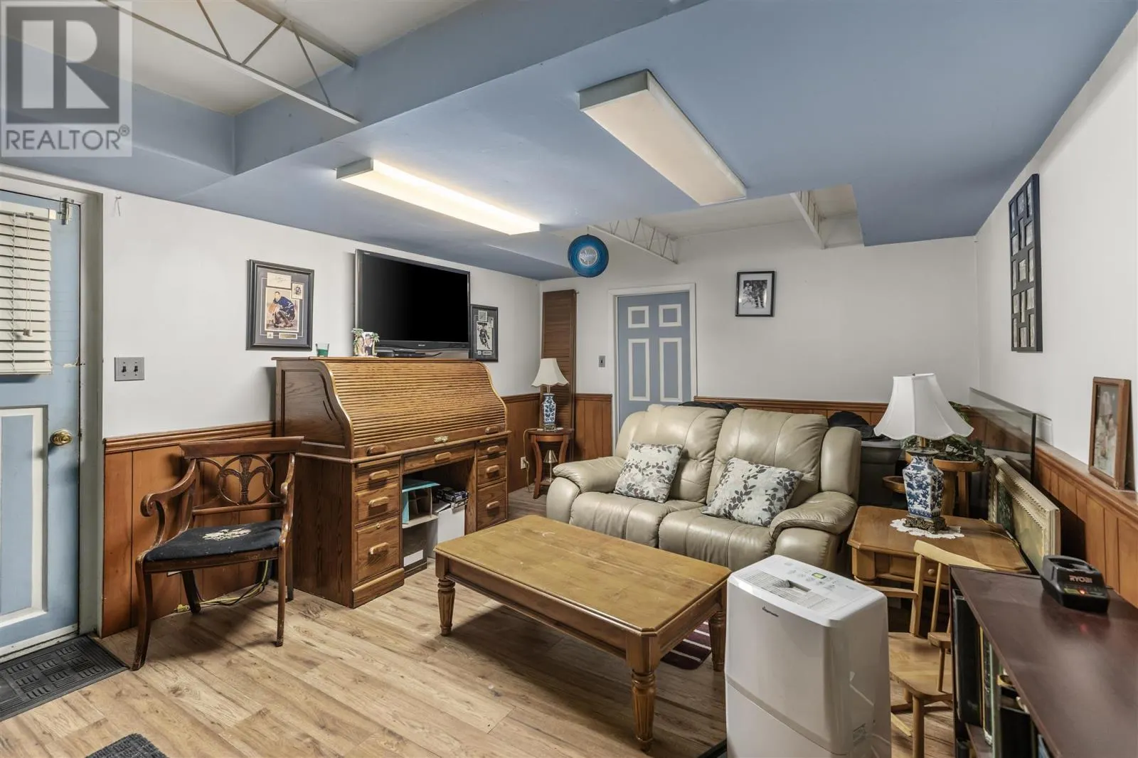 11 Olsen DR