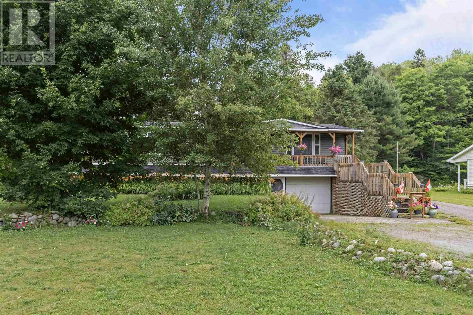 11 Olsen DR