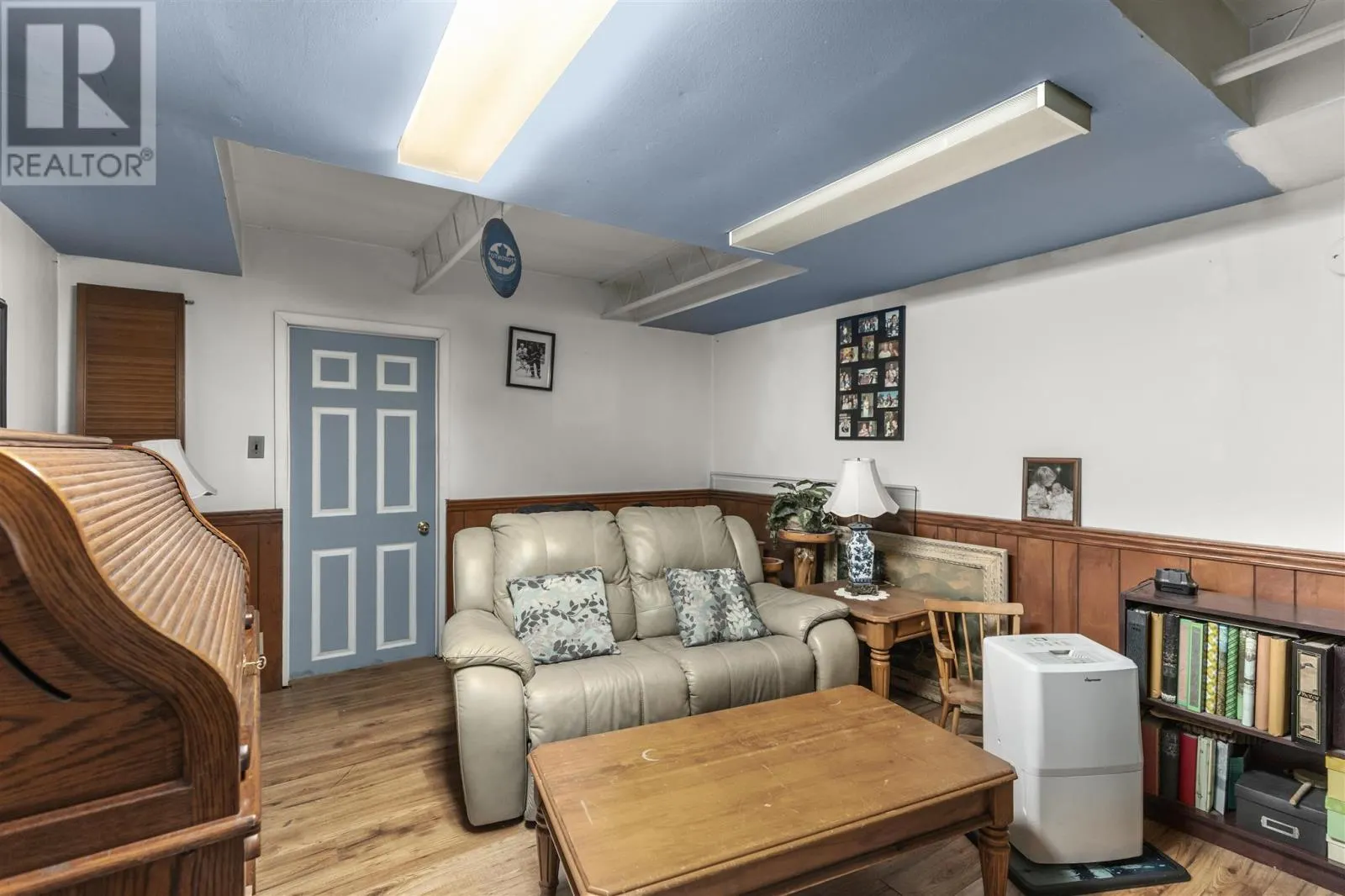 11 Olsen DR