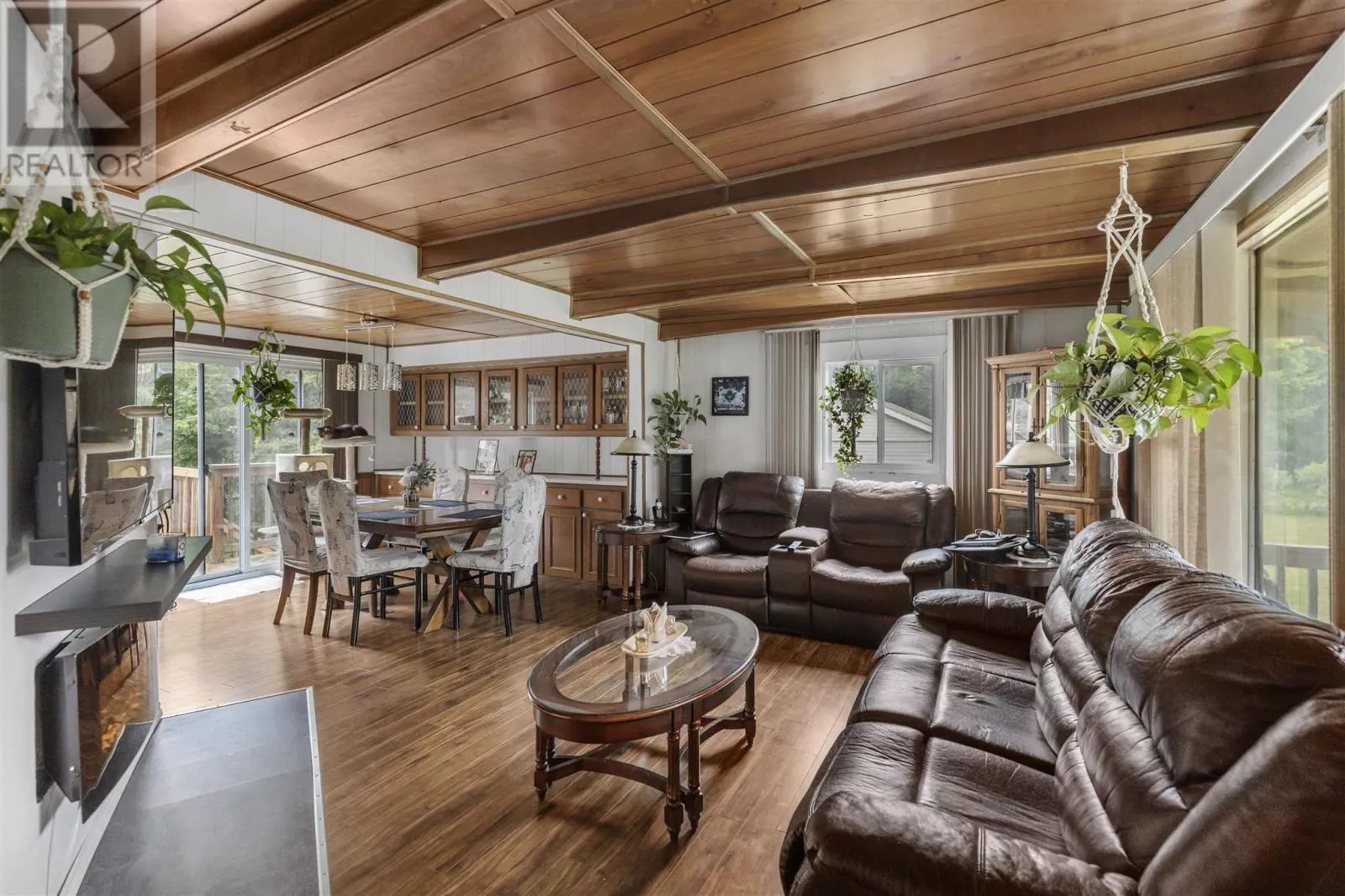 11 Olsen DR
