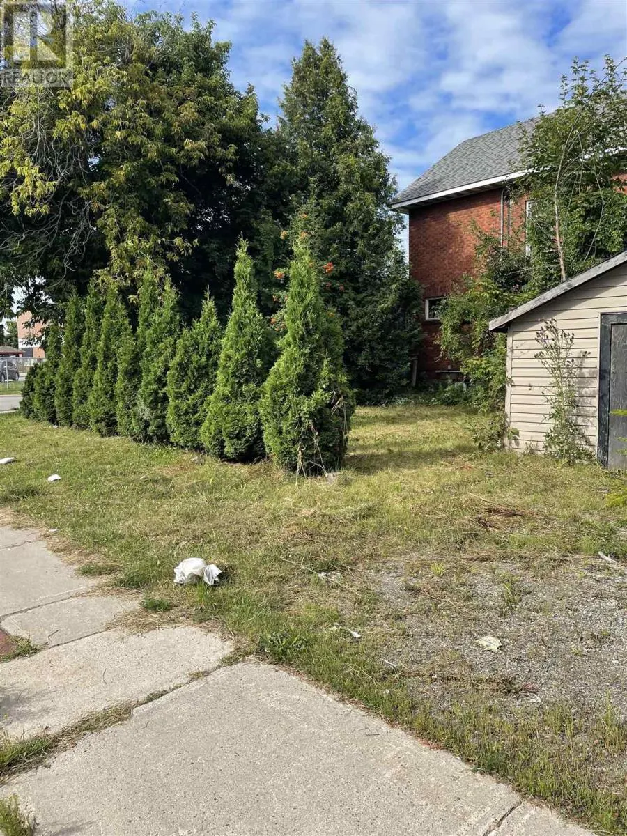 165 John ST