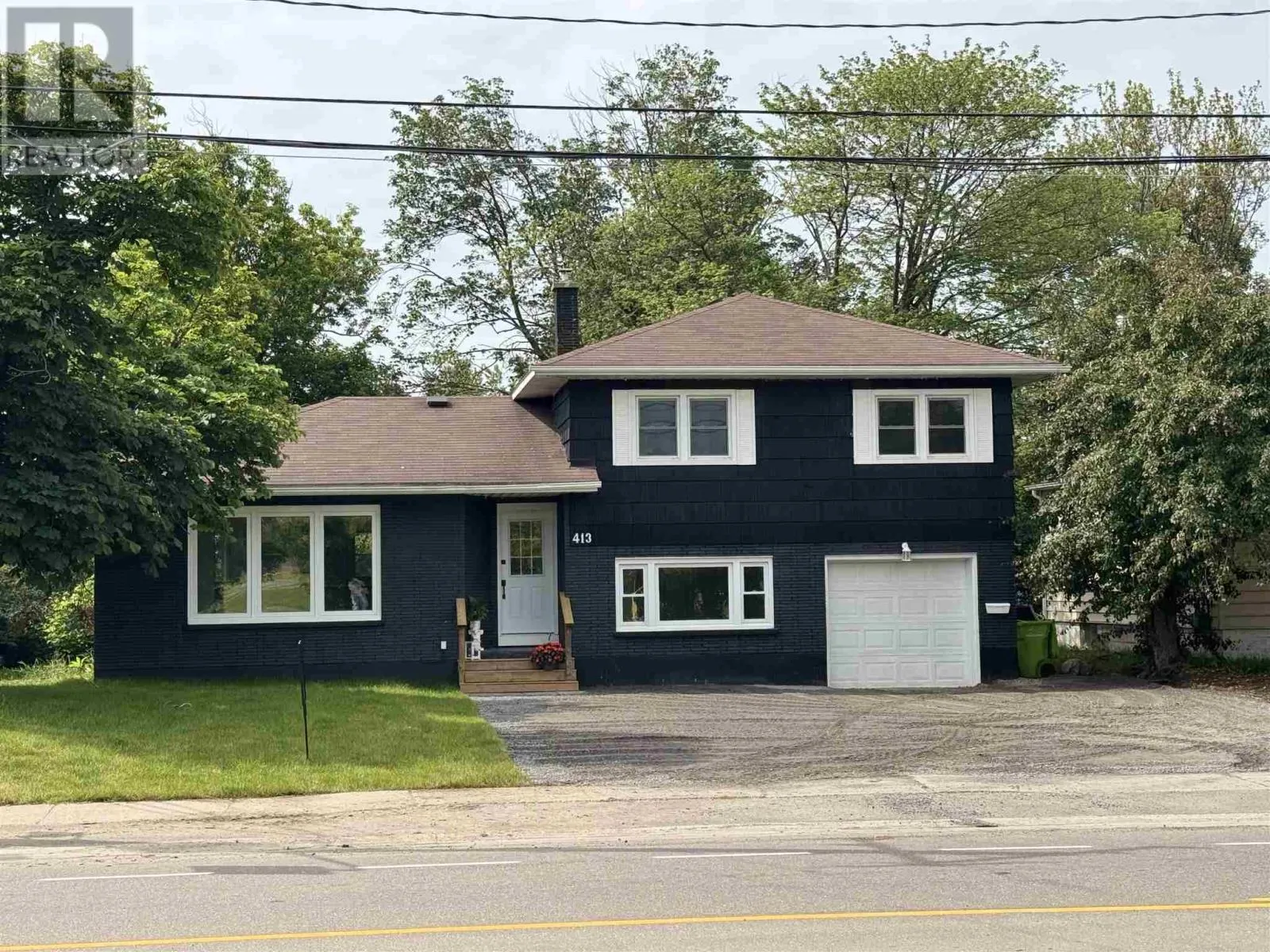 413 Northern AVE