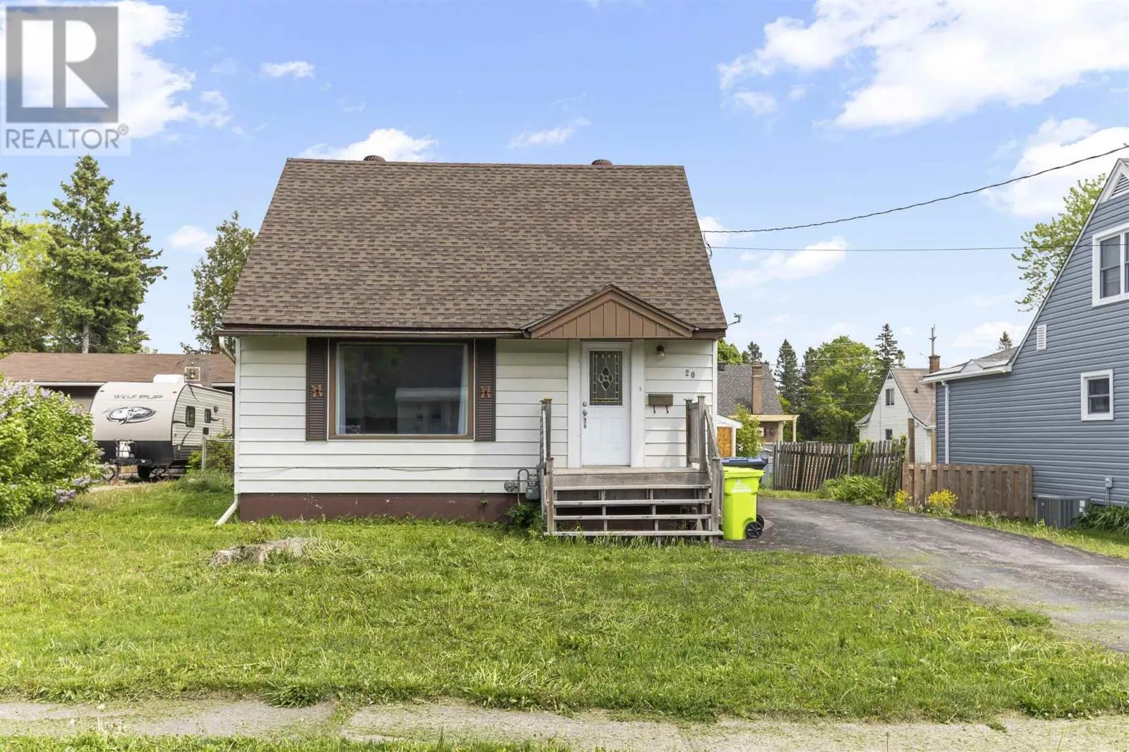 20 Campbell AVE