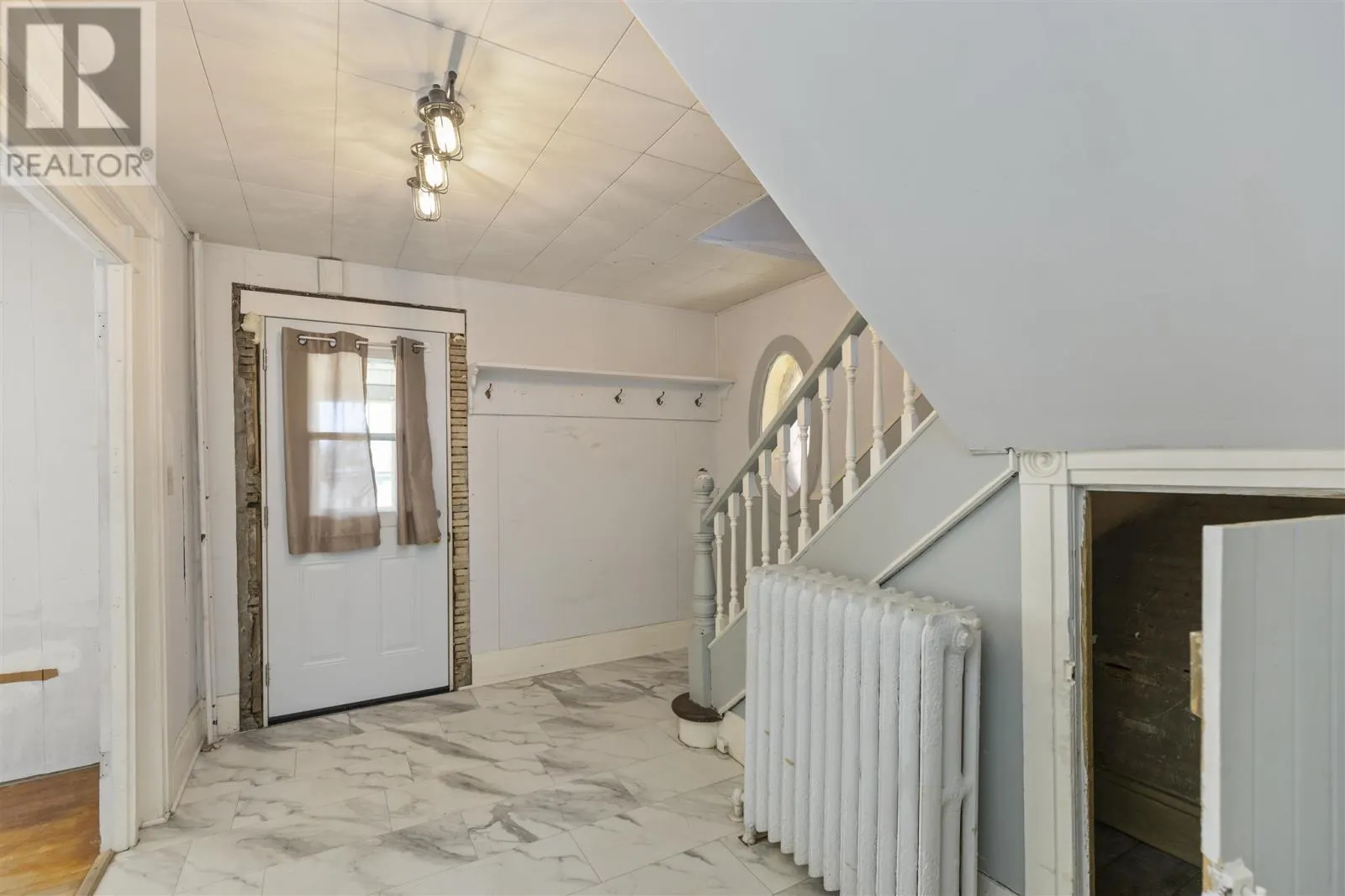 178 Albert ST