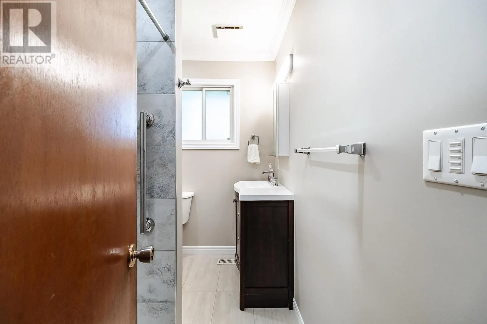 142 Malabar DR