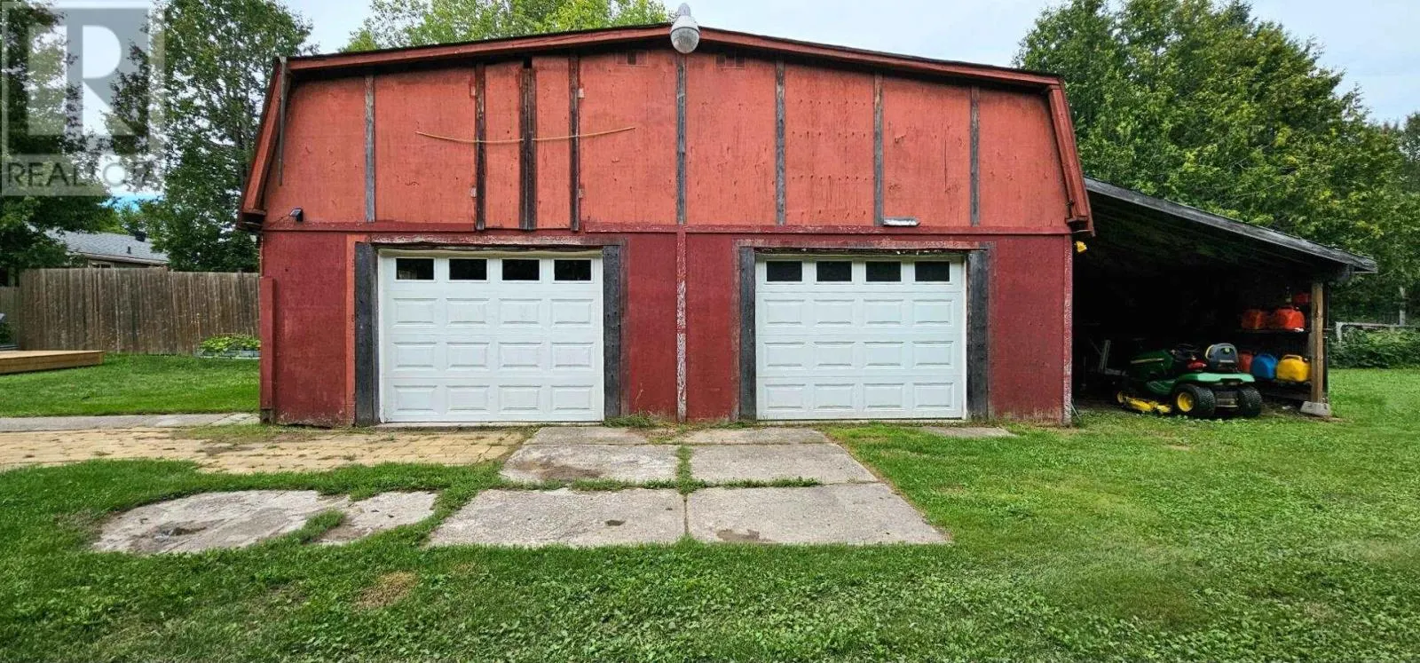 110 Dacey RD