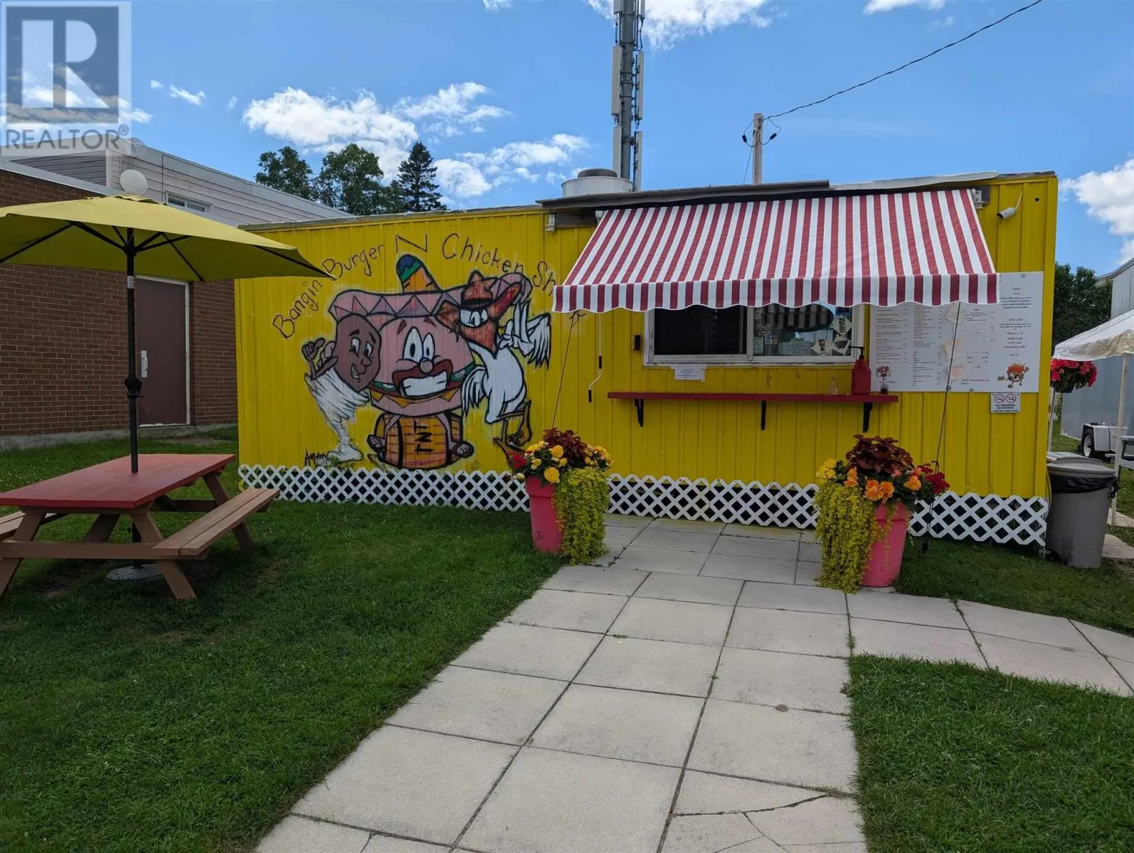 92 Broadway AVE