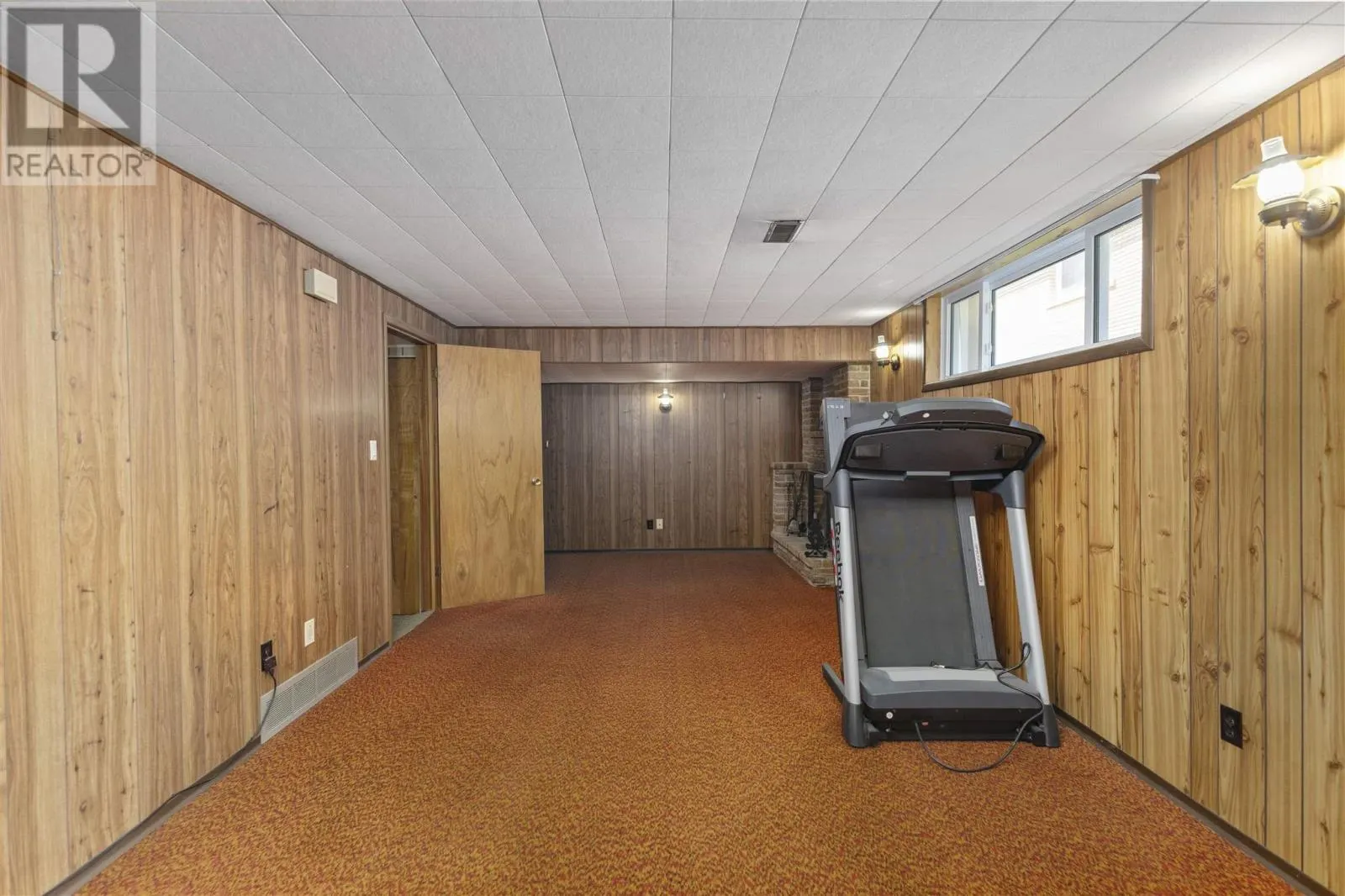 110 Florwin DR