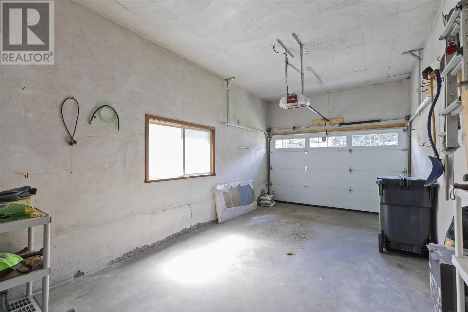110 Florwin DR