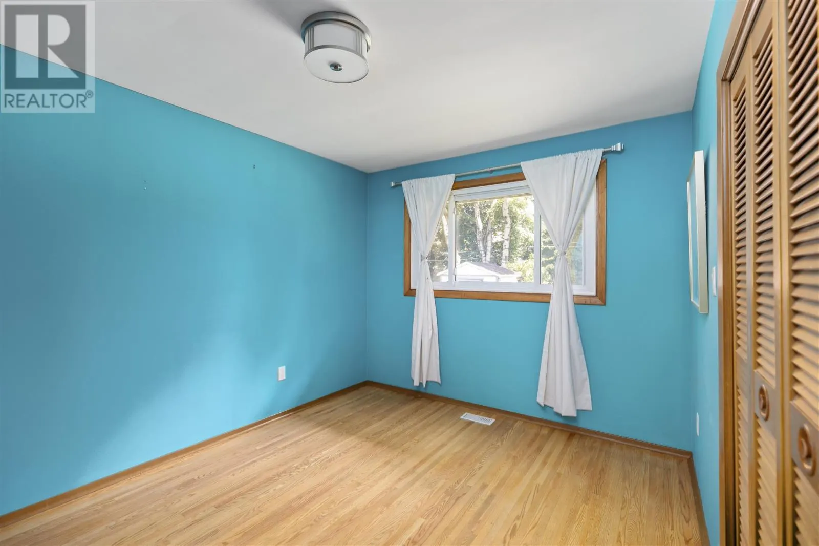 110 Florwin DR