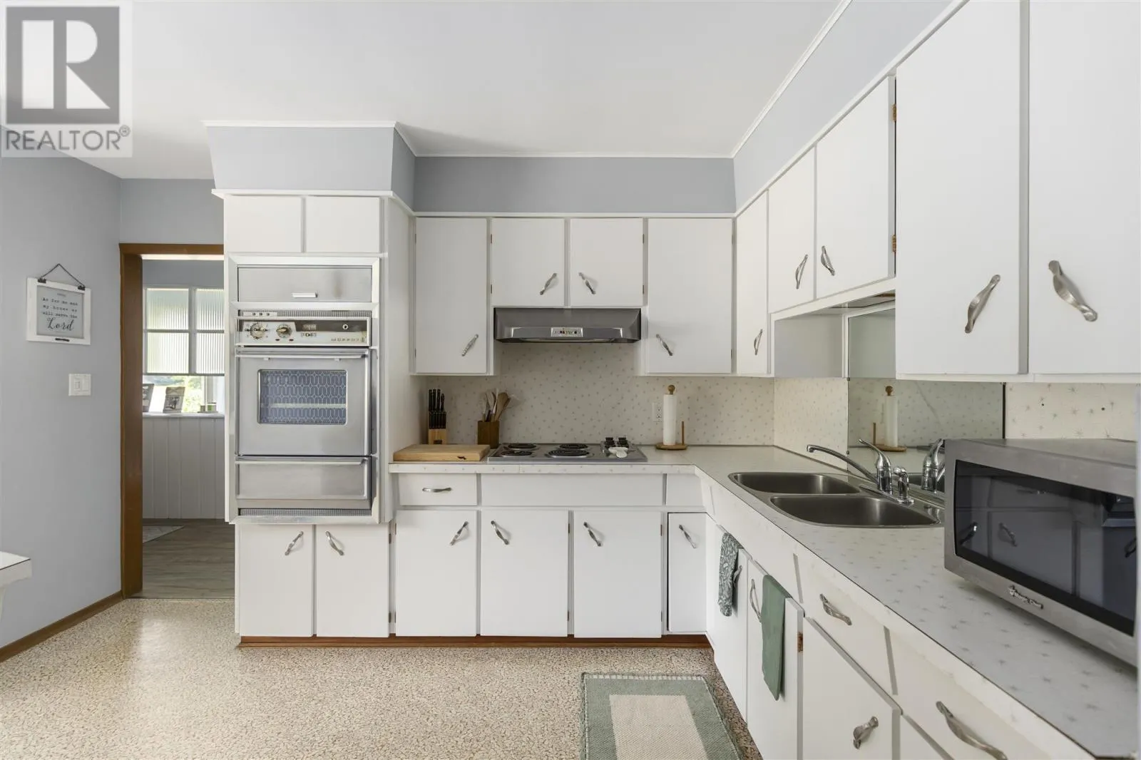 110 Florwin DR