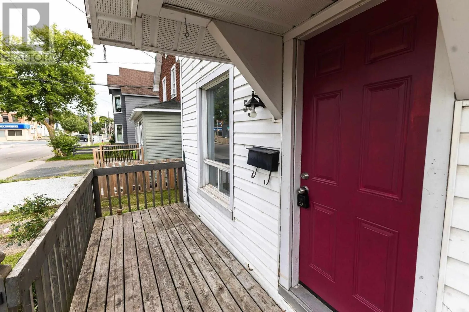55 Grosvenor AVE