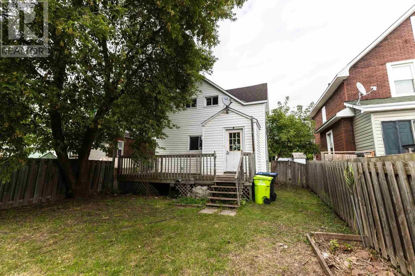 55 Grosvenor AVE