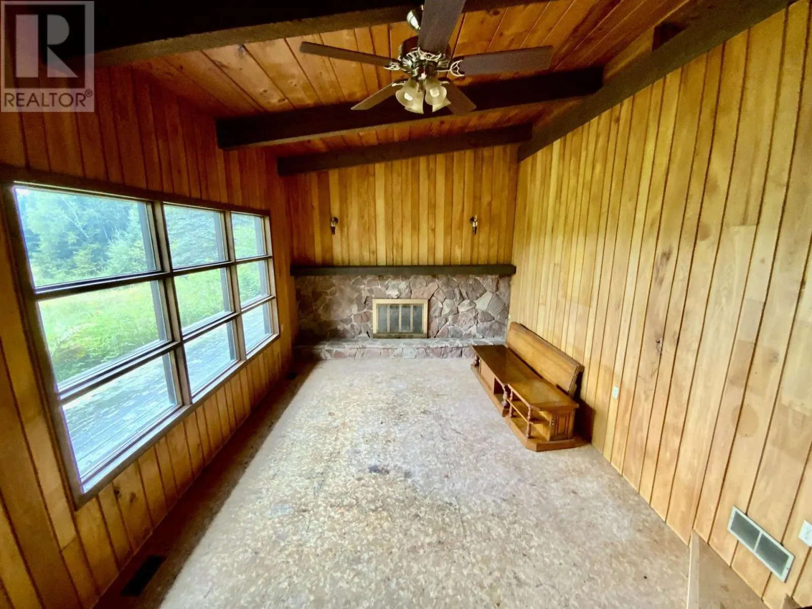 82 Lumber LN