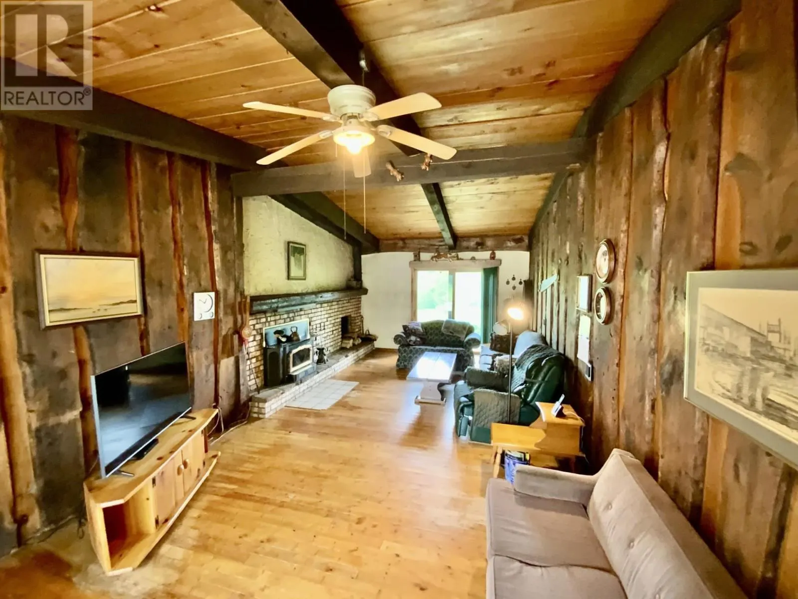 82 Lumber LN