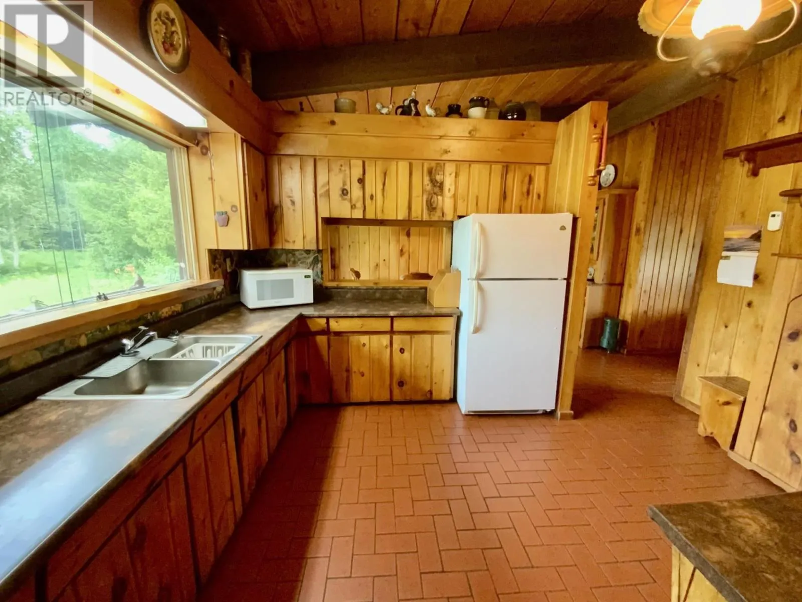 82 Lumber LN