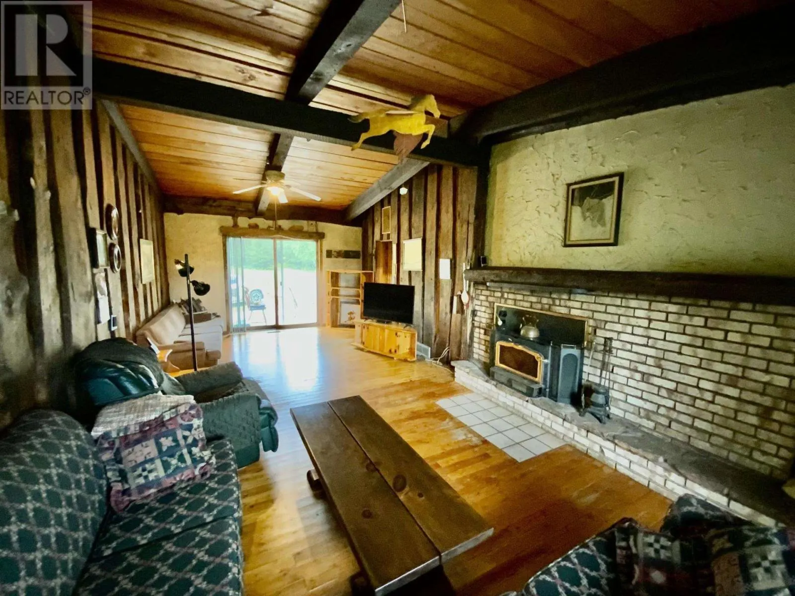 82 Lumber LN