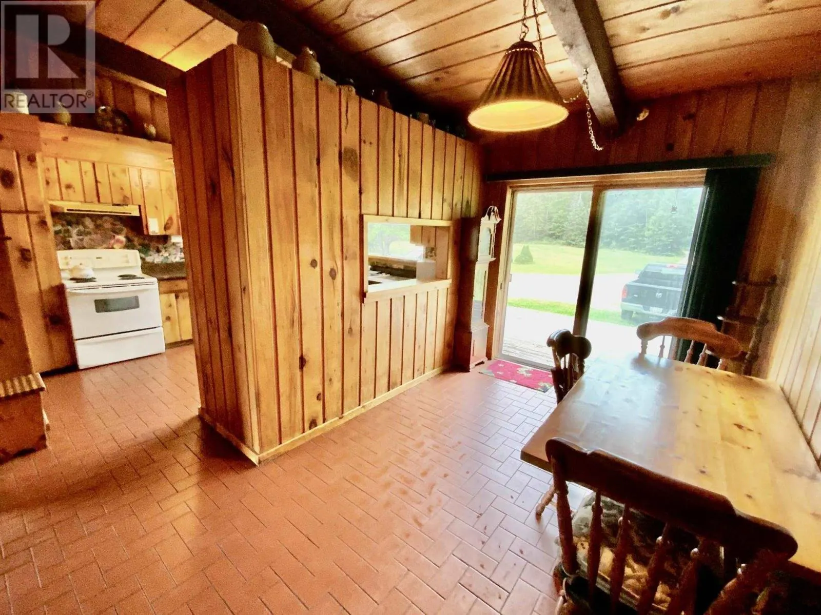 82 Lumber LN
