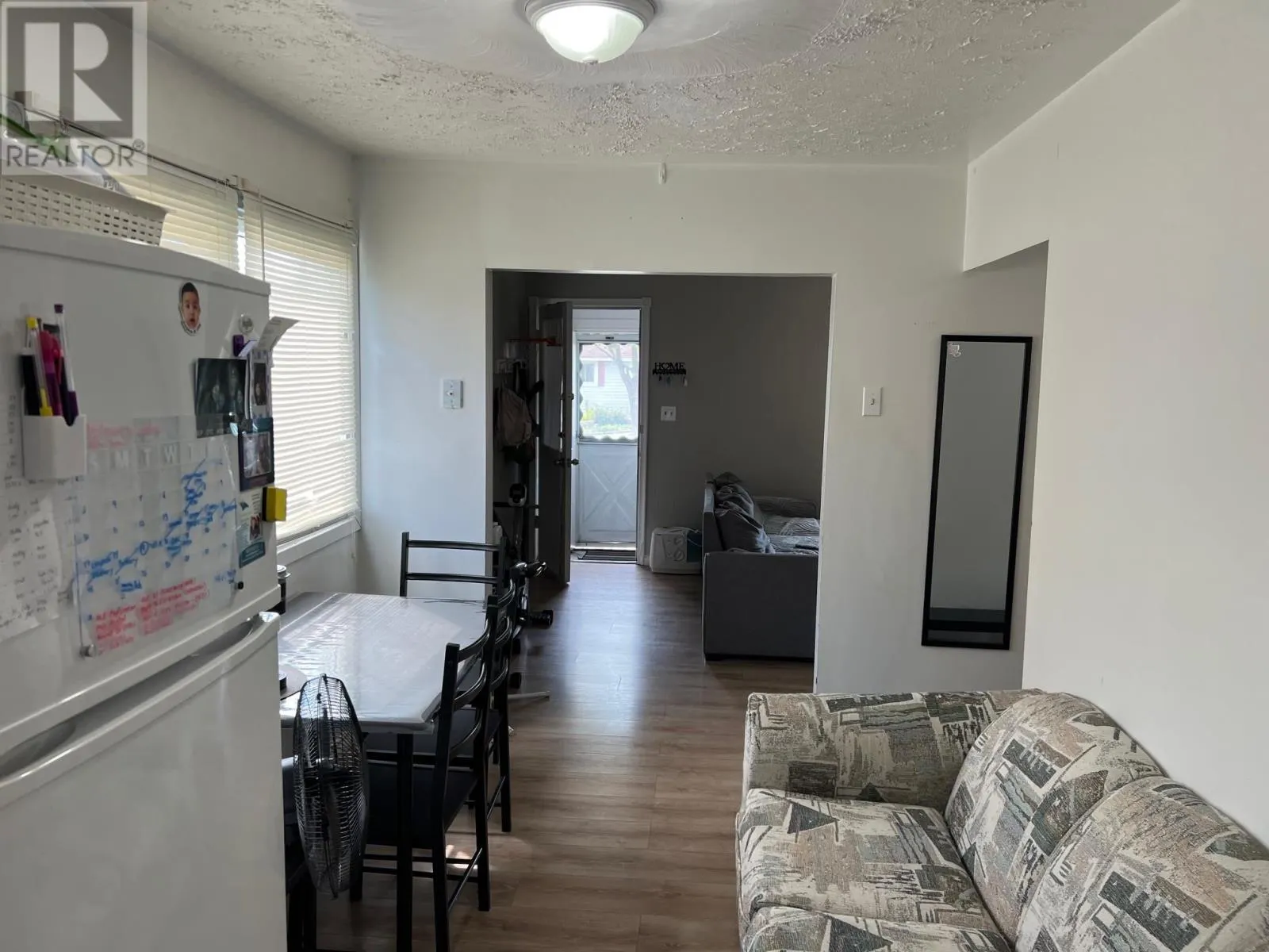 702 Lennox AVE