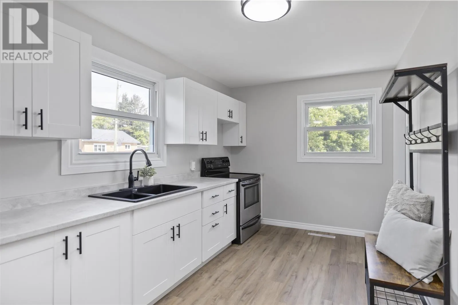 353 Doncaster RD