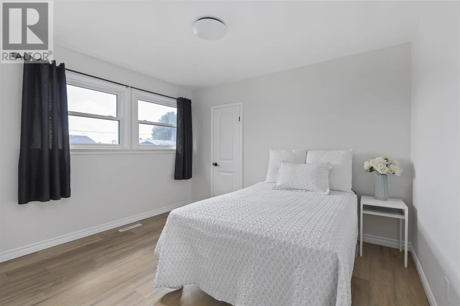 353 Doncaster RD
