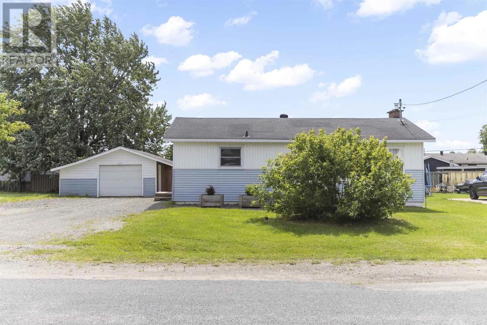 353 Doncaster RD