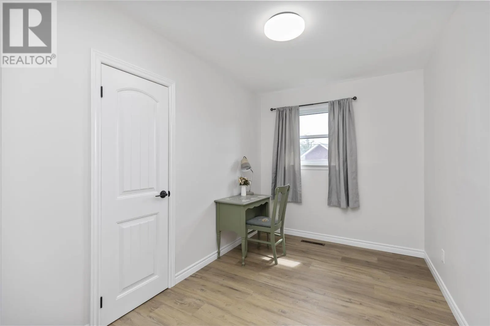 353 Doncaster RD