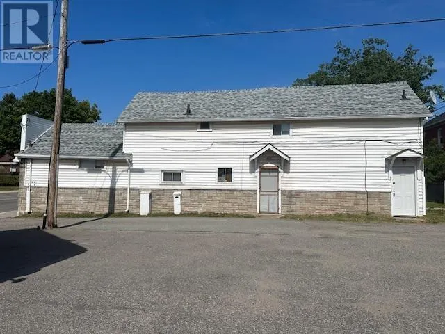 160 Bruce ST