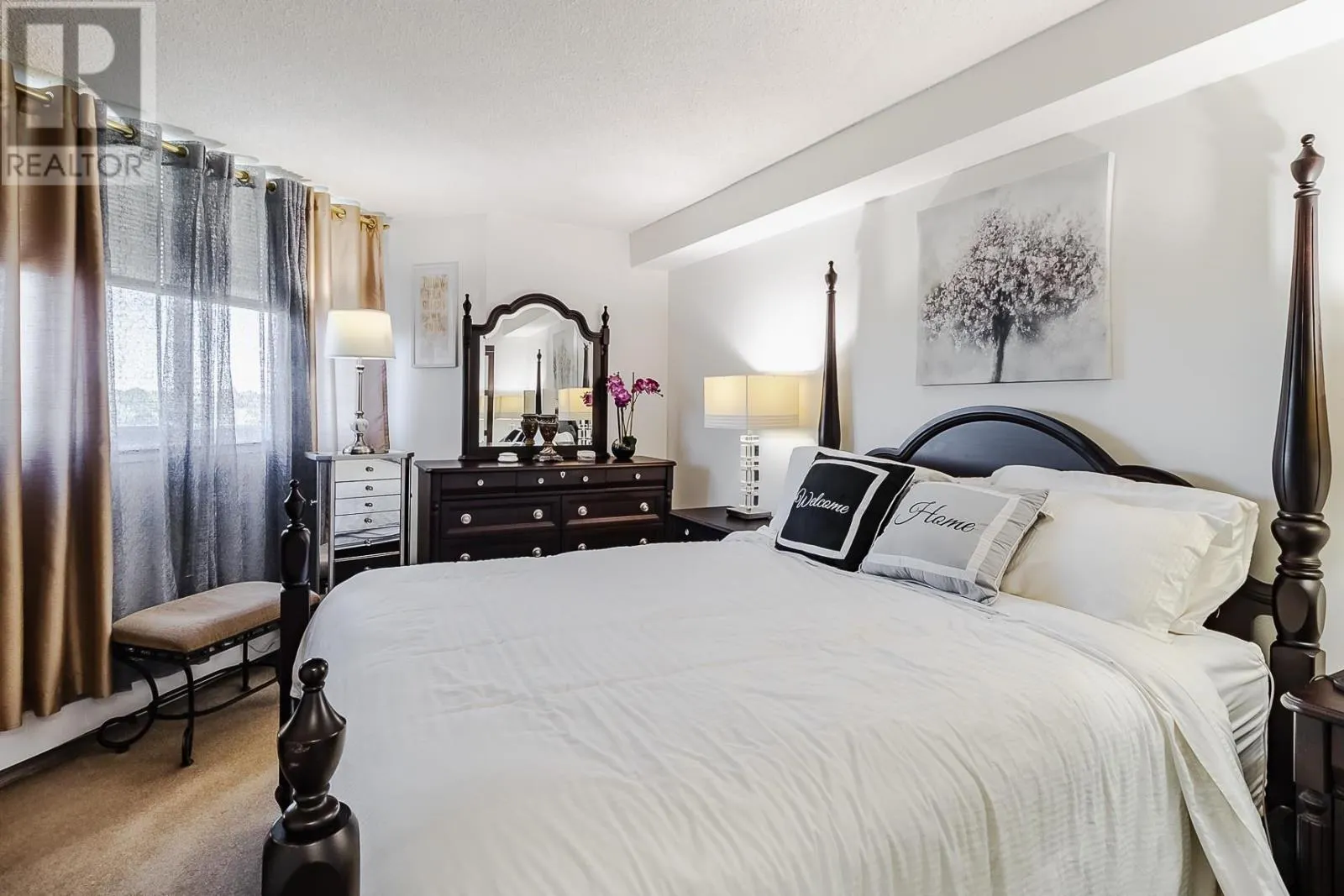 1139 Queen ST E # 903