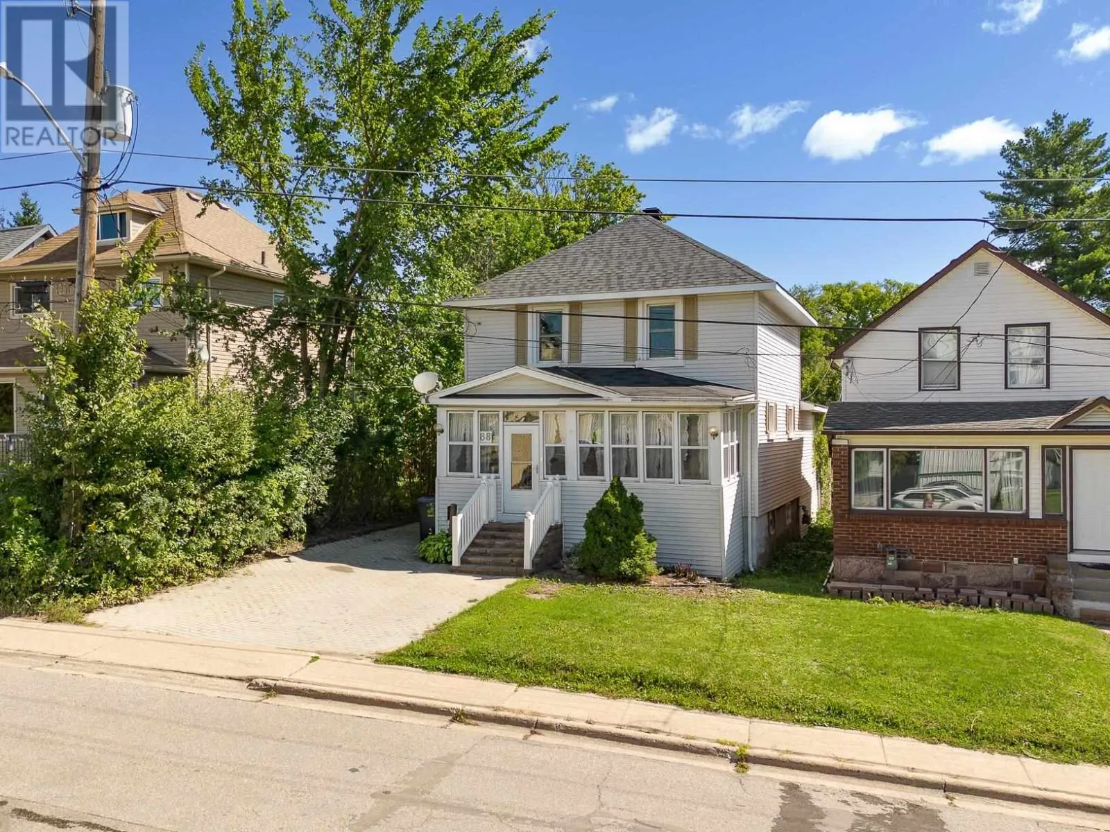 68 Pine ST