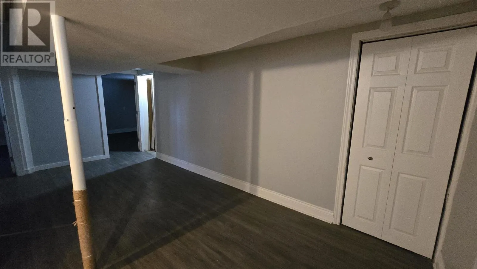 104 Wawanosh AVE