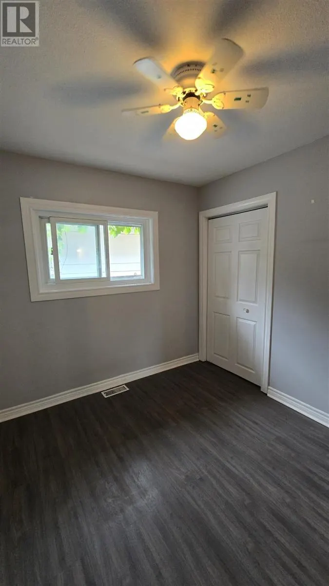 104 Wawanosh AVE