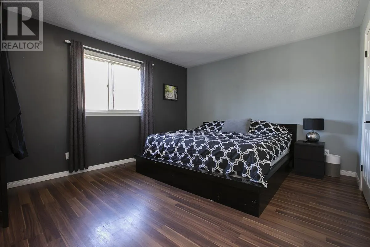 1033 Black RD