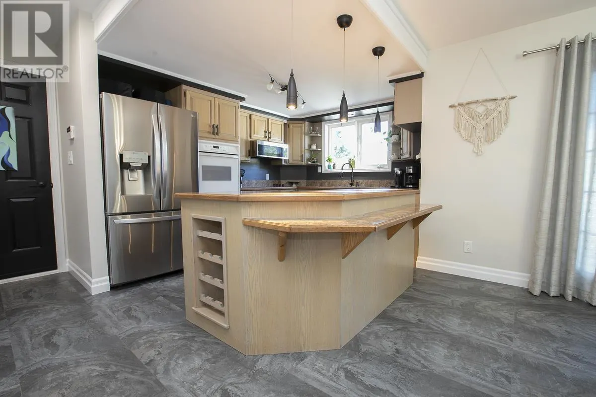 1033 Black RD