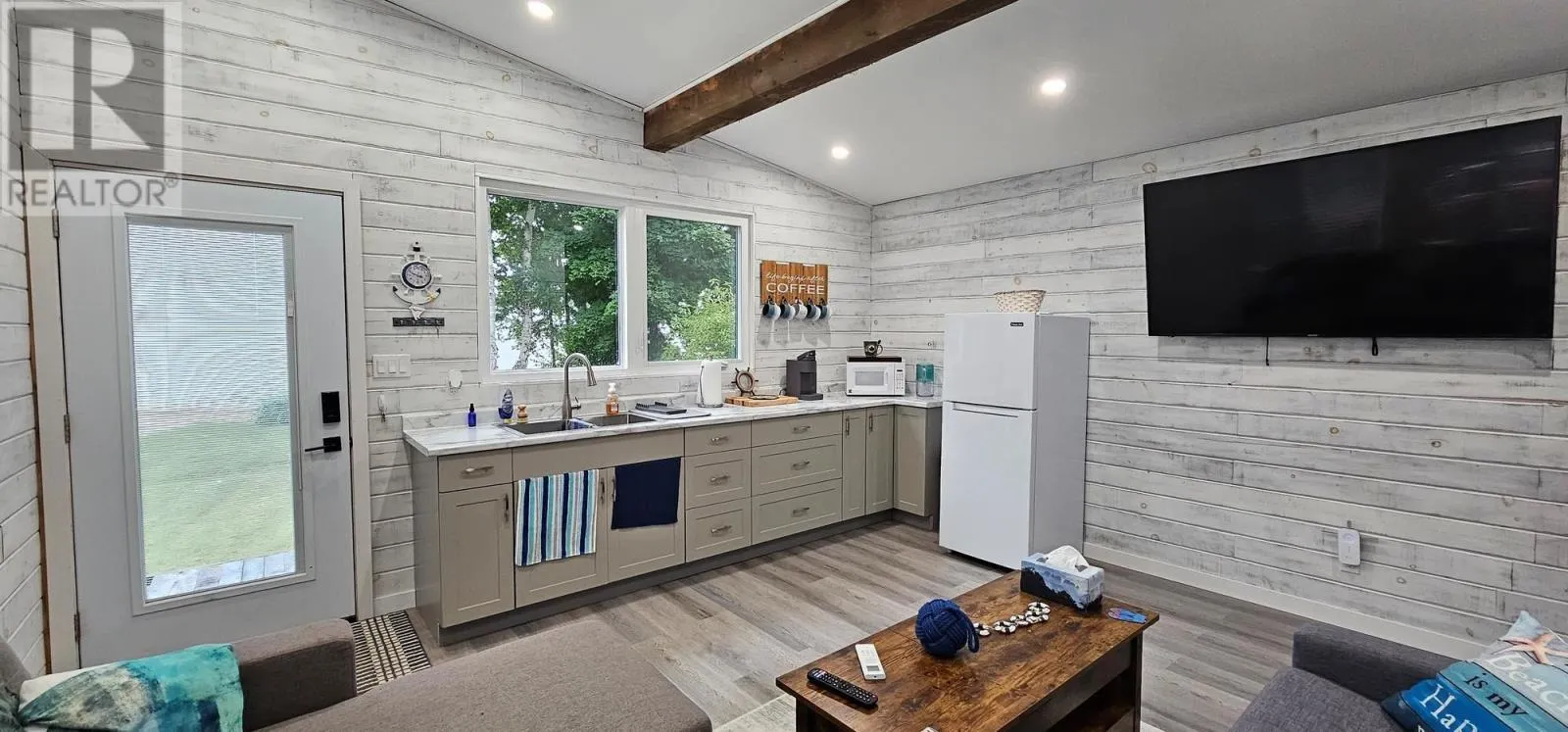 1 Rennison RD