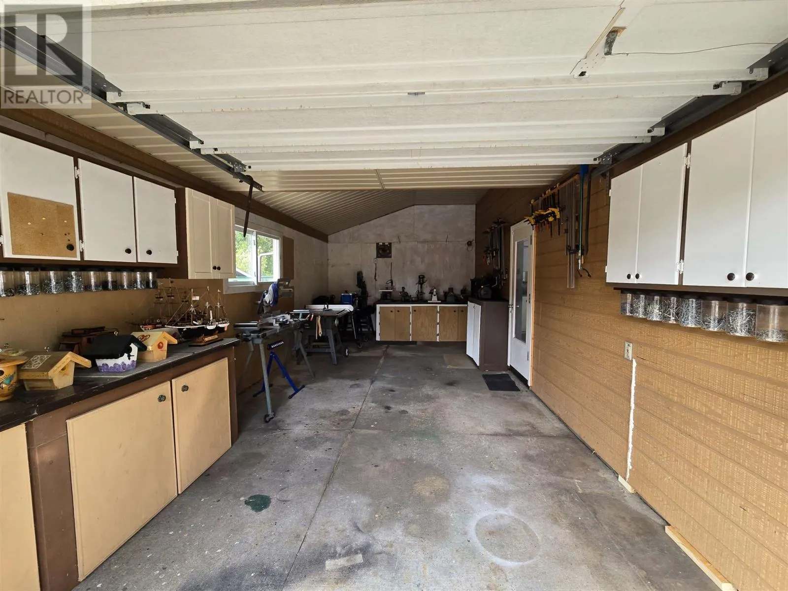 617 Boundary RD