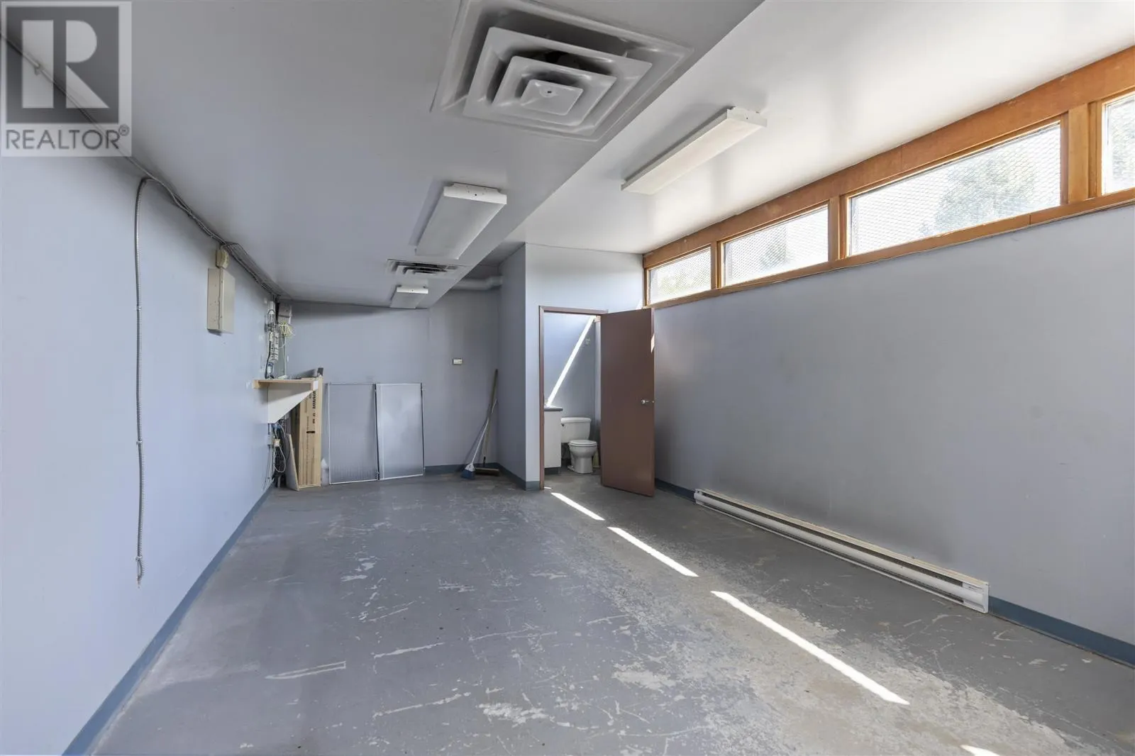 120 Huron ST