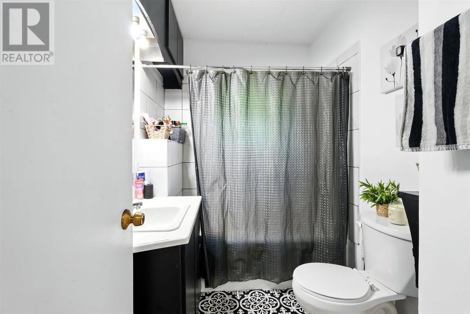 29 Eley RD